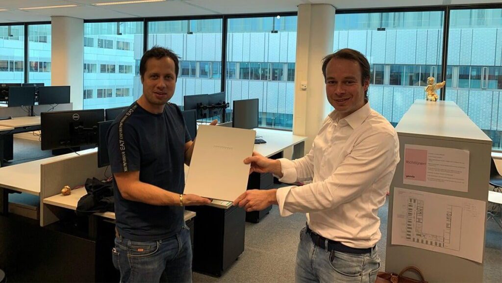 Youvia Verkoopt Beoordelingsplatform Klantenvertellen